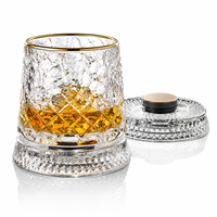 Verres à whisky en cristal rotatifs en gros, 8 motifs disponibles, design avec support métallique, parfaits pour les cadeaux et l'utilisation en bar.