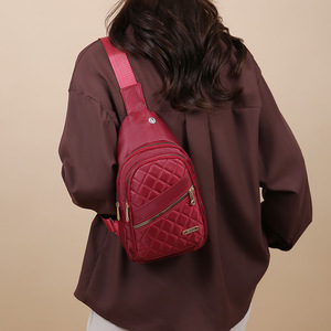 Women's Nylon Chest Bag With Diamond Pattern Multiple Pockets Water Resistant Crossbody Bag For Leisure Travel Summer 2025 - Product Image 2