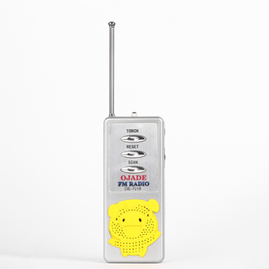 <span class=keywords><strong>Mini</strong></span> Xách Tay 2 AA Pin Khô Độ Nhạy Cao FM 88-108Mhz Quét Đèn Pin Đài Phát Thanh Với Được Xây Dựng Trong Loa Nhựa - Product Image 4