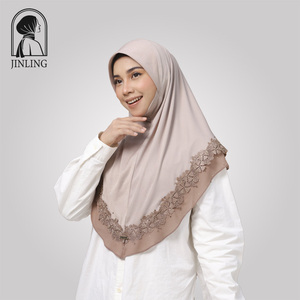 Premium monostrato Chiffon foulard tinta unita Hijab istantaneo per donne dal design etnico Bandana per i musulmani - Product Image 2