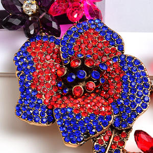 Kaimei <span class=keywords><strong>2025</strong></span>, joyería de moda, collar de oro Vintage de moda europea, collar de flores de Color, venta al por mayor, collares de boda llamativos de diamantes - Product Image 4