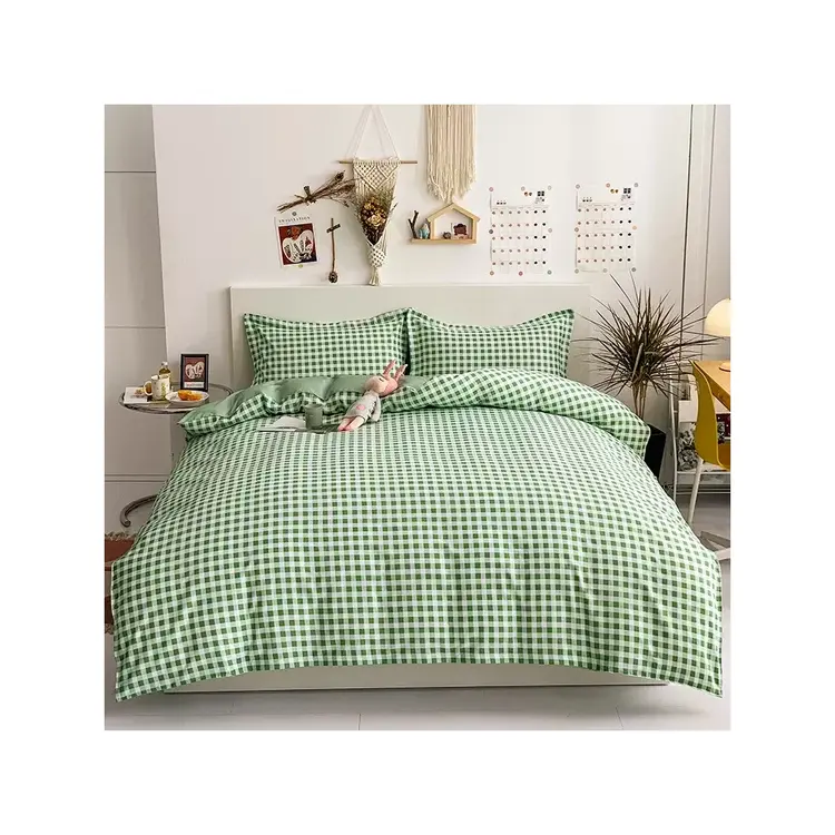 Manufacturer Supplier 100% Cotton Printed Adult Cartoon Bedding Set Green 4 Pieces Silk Bedding Set