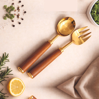 Ensemble de cuillères et fourchettes à salade classiques en acier inoxydable, manche en bois d'acacia artisanal, ustensiles de luxe modernes