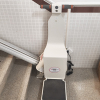 Monte-escalier électrique certifié CE pour escaliers étroits intérieurs, adapté aux personnes âgées et handicapées