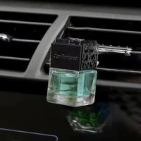 Parfum d'aromathérapie longue durée pour les bouteilles de parfum de désodorisant suspendues de voiture avec clip liquide à base d'huile pour éliminer les odeurs