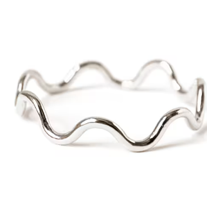 Anello di impilamento a increspatura fatto a mano 14k anello scarafaggio <span class=keywords><strong>in</strong></span> oro o <span class=keywords><strong>argento</strong></span> Sterling regalo speciale chic per il suo regalo di compleanno - Product Image 3