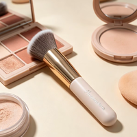 Pinceau de fond de teint professionnel à tête plate Kabuki, poils synthétiques doux pour le maquillage liquide, crème, poudre, outil de mélange, utilisation en salon