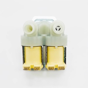 โซลินอยด์วาล์ว 5220FR1251E AC 220 V 1/4 นิ้ว วาล์วควบคุมสื่อของเหลว - Product Image 1