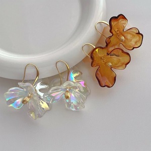 Venta al por mayor moda señoras tendencia pendientes Retro exagerado transparente acrílico joyería flor pendientes - Product Image 1