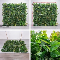 Mur végétal artificiel sur le thème de la nature sauvage, toile de fond montagne et prairie, mur artificiel de Monstera Deliciosa pour l'aménagement de verdure en magasin