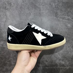 Luxurious genuine leather oversized flat shoes with <b>top</b>-notch design - perfect for outdoor fashion and casual wear. - Product Image 1