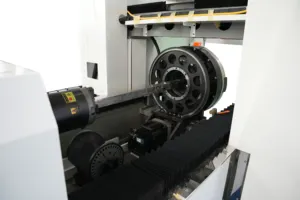 ماكينة قطع بألياف الليزر من Raycus MH-3015 بقدرة 2000 واط لتقطيع الحديد والفولاذ الكربوني والأنبوب
