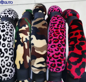 Housse de <span class=keywords><strong>volant</strong></span> de voiture en cuir imprimé léopard Sports Rebond lent Absorbant la sueur Caractéristiques antidérapantes pour l'intérieur de la voiture - Product Image 3