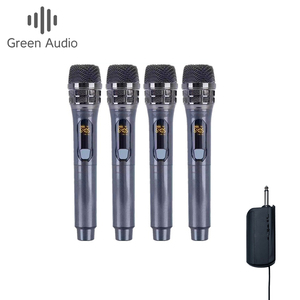 Sistema de micrófono inalámbrico profesional, micrófono de mano de 4 canales, OEM vocal para micrófono Echo, cancelación de ruido liviana, 2 unidades - Product Image 1