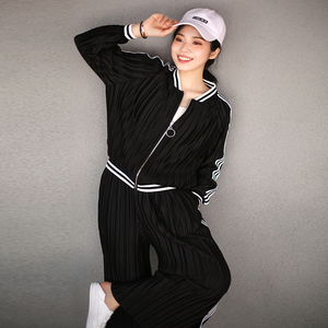 2020 automne Nouvelle Hong Kong Style Rétro <span class=keywords><strong>Chic</strong></span> Rayure Mouvement Plissée Deux Ensemble pour Les Femmes - Product Image 4