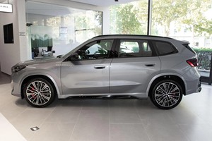 Coche de gasolina Premium con descuento, SUV <span class=keywords><strong>pequeño</strong></span> blanco X1 1,5 T FWD X1 B M W - Product Image 5