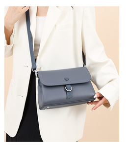 Bolso Tote de Gran Capacidad en Cuero PU para Mujer, Marca Bellmont, Estilo Personalizado, Bolso de Mano de Diseño de Lujo y Alta Calidad - Product Image 5