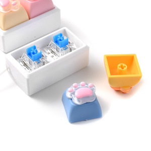 Venta al por mayor: Nuevo diseño de tecla con forma de pata de gato, botones de tecla personalizados, tapa de tecla para teclado mecánico de gaming, llaveros decorativos con forma de pata de gato. - Product Image 3