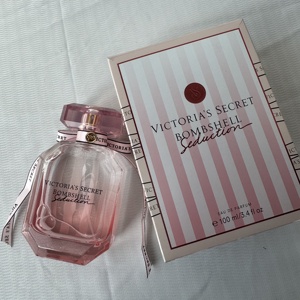 Spray Corpo Profumato per Donne, Fragranza a Lunga Durata, Eau De Parfum 100ml, Victoria Secret Originale, Profumo di Lusso - Product Image 3