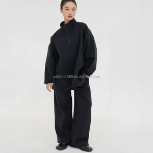 OEM modesto Set 2 pezzi per donna felpa oversize e pantaloni larghi tutto il giorno per adulti Design pulito per la stagione autunnale - Product Image 1