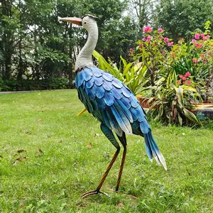 屋外の鳥の形の金属動物の装飾品庭のためのソーラーLEDライト