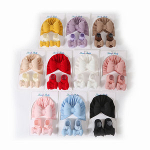 All'ingrosso neonato in maglia di cotone colorato con fiocco lavorato a maglia Set di calzini per il cappello per la testa del bambino adatto per 0-12 mesi - Product Image 5