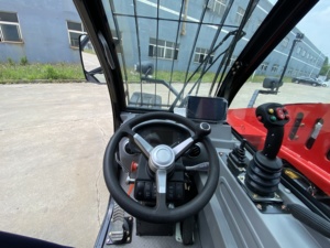 Chargeur télescopique de marque chinoise 3,5T 7m 4x4 avec moteur Cummins <span class=keywords><strong>norme</strong></span> EPA4 Euro5 - Product Image 3