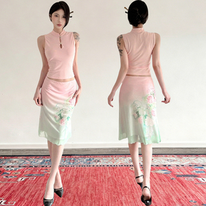 New Chinese Vintage Floral Print Gradient Cheongsam Collar Pankou Vest Classic Elegant Flattering Mesh Midi Skirt Set - Product Image 1