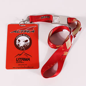 مخصص مطبوع بالألوان مع فتاحة زجاجات لموظفي المعرض بطاقة معرف OEM سعر المصنع - Product Image 3