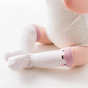 1 paire de chaussettes pour bébé <span class=keywords><strong>renard</strong></span> mignon de 0 à 24 mois, antidérapantes avec poignées, chaussettes longues en coton pour bébés filles et garçons, chaussettes hautes pour nouveau-nés - Product Image 3