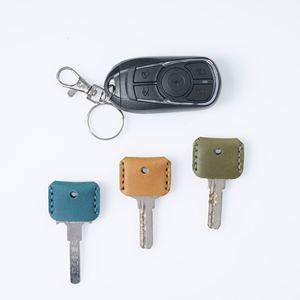 Housse de clé en cuir multicolore, souple et résistante aux rayures, protège-clé fait main, accessoires pour usage quotidien - Product Image 4