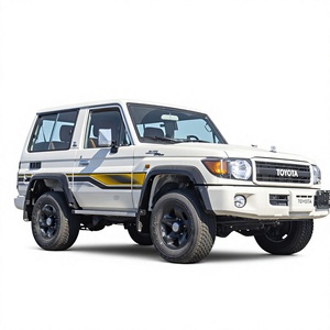 Toyota Land Cruiser LC71 Pickup 2023, 2.8L, 4x4, Diésel, 6 Asientos, Rines R18, Transmisión Manual, Euro VI, Luces LED Diurnas, Volante a la Izquierda - Product Image 1