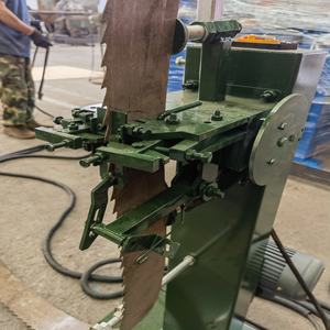 Máquina automática de ajuste de dientes de hoja de sierra de cinta de corte de madera automática de doble diente manual - Product Image 3