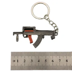 뜨거운 도매 미니 총 금속 5-9CM 18CM M24 금속 게임 총 모델 열쇠 고리 학교 가방을위한 열쇠 고리