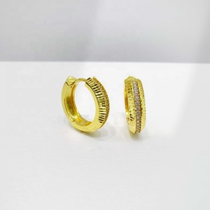 Pendientes de aro de plata de ley 925 con circonita, sencillos y elegantes, chapados en oro de 18k y 14k, gruesos, a la moda para mujer, novedad 2026 - Product Image 4