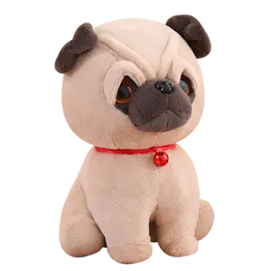 Yangzhou nuova produzione di sunrise all'ingrosso carino morbido peluche seduta simulazione pug cane bambola giocattolo con papillon rosso piccola campana