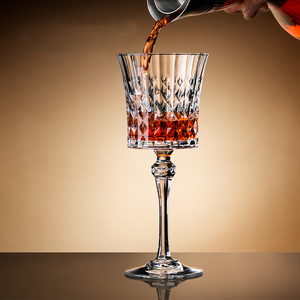 Nuovi <span class=keywords><strong>Calici</strong></span> da Champagne in Vetro Senza Piombo Intagliati a Mano con Stampa Logo Personalizzata, Bicchieri da <span class=keywords><strong>Vino</strong></span> <span class=keywords><strong>Rosso</strong></span> - Product Image 4