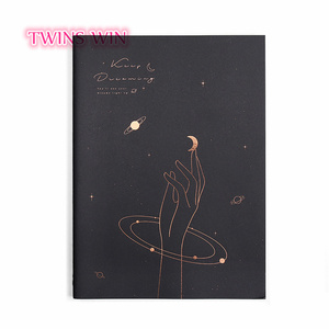 Il Design più venduto nero con costellazione vuota di disegno taccuino blocco note 2641 bianco - Product Image 2