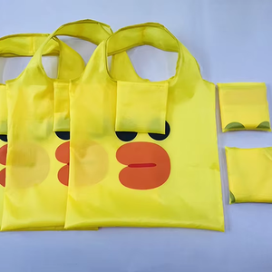 حقيبة حمل قابلة للطي من البوليستر قابلة للطي وصديقا للبيئة قابلة للطي مع نمط كرتون بطة صفراء صغيرة للهدايا للاستخدام اليومي - Product Image 4