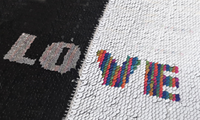 Broderie par ordinateur à grande vitesse avec dispositif à paillettes
