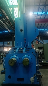Mezcladora Interna de Caucho Automática de Alta Capacidad, Controlada por PLC, Tipo Desplegable de 50L, Mezcla Consistente, Ahorro de Energía - Product Image 2