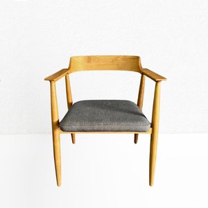 เวียดนามเก้าอี้รับประทานอาหารแบบโค้งหลังแบบทันสมัยทำจากไม้โอ๊คไม้มะฮอกกานีเป็นมิตรกับสิ่งแวดล้อมทนทานพกพาได้สะดวกสบายสำหรับโรงแรม - Product Image 1