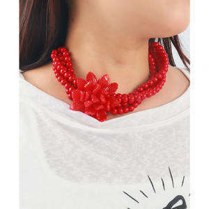 مجوهرات Kaimei قلادة زهرة كبيرة حمراء متعددة الطبقات من الخرز للنساء مع قلادة بسيطة مطرزة بالزهور للنساء - Product Image 4