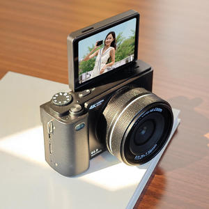 Caméra Vlog sans miroir à écran rabattable mat 4K Ultra HD 64MP CMOS F3.2 f=7.36mm avec autofocus, détection de visage et batterie longue durée 2000mAh - Product Image 2
