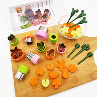 Différents animaux marins lettre légumes fruits pressage Cutter dessin animé Sandwich Cookie Cutter moule pour les enfants