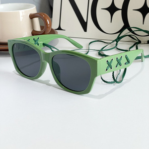 <span class=keywords><strong>Gafas</strong></span> <span class=keywords><strong>de</strong></span> <span class=keywords><strong>Sol</strong></span> <span class=keywords><strong>de</strong></span> Mujer <span class=keywords><strong>con</strong></span> Correa Rosa Flor <span class=keywords><strong>de</strong></span> Cerezo, Estilo Coreano <span class=keywords><strong>de</strong></span> Alta Gama, <span class=keywords><strong>Gafas</strong></span> <span class=keywords><strong>de</strong></span> <span class=keywords><strong>Sol</strong></span> Deportivas para <span class=keywords><strong>Hombre</strong></span> <span class=keywords><strong>con</strong></span> Cordón, <span class=keywords><strong>Gafas</strong></span> para Correr - Product Image 4