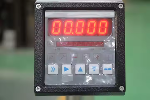 Jauge de diamètre laser Shineworld pour appareil de mesure de fils et de câbles Haute précision 0.2-16mm Taux de balayage élevé Facile à utiliser - Product Image 4