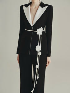 Chaqueta de traje Luna para mujer ODM de alta calidad con cuello en V Técnicas a medida hechas en Vietnam - Product Image 5