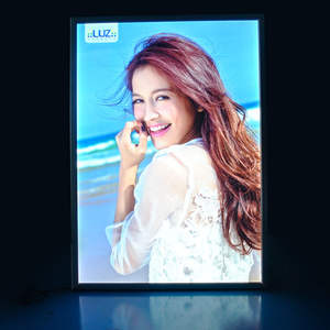 Marco de Acrílico con Iluminación LED <span class=keywords><strong>para</strong></span> <span class=keywords><strong>Cuadros</strong></span> y Arte Mural, Decoración del Hogar, Venta al Por Mayor - Product Image 4