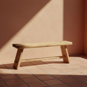 Banco de Madera Moderno para Exteriores Ryu, Ideal para Apartamentos, Hecho de Madera Natural Sólida con un Diseño de Vetas Únicas - Product Image 5